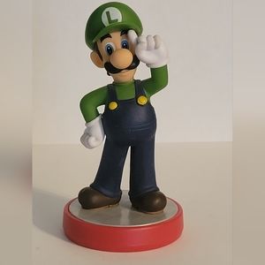 EUC Nintendo Luigi Amiibo